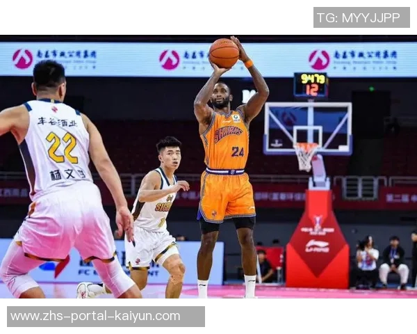 洛夫顿狂砍40分12篮板吴前遭驱逐浙江客场险胜上海男篮再创佳绩 洛夫顿狂砍40分12篮板吴前遭驱逐浙江客场险胜上海男篮再创佳绩