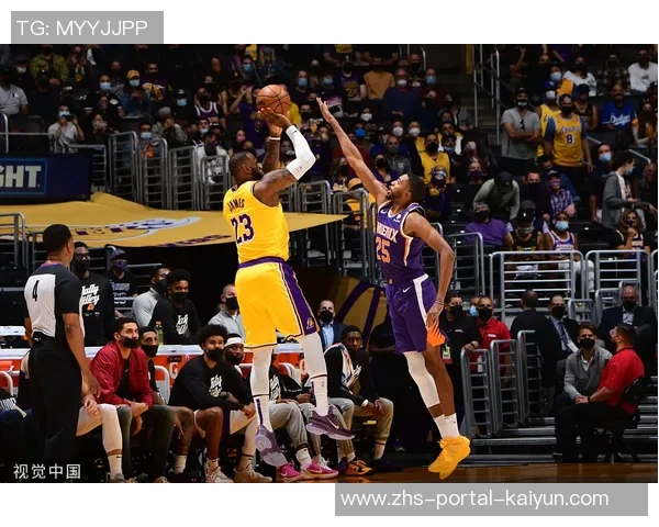 NBA湖人对决开拓者精彩直播全程回顾与赛后分析